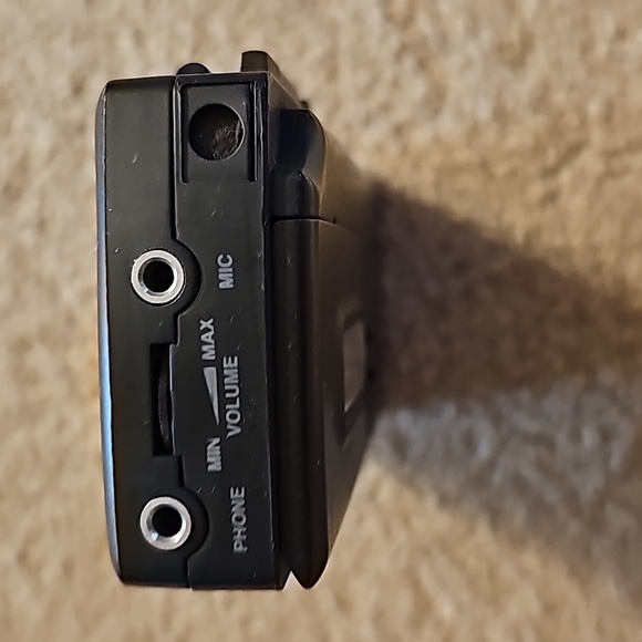 Memorex Microcassette Voice Recorder - Picture 6 of 6